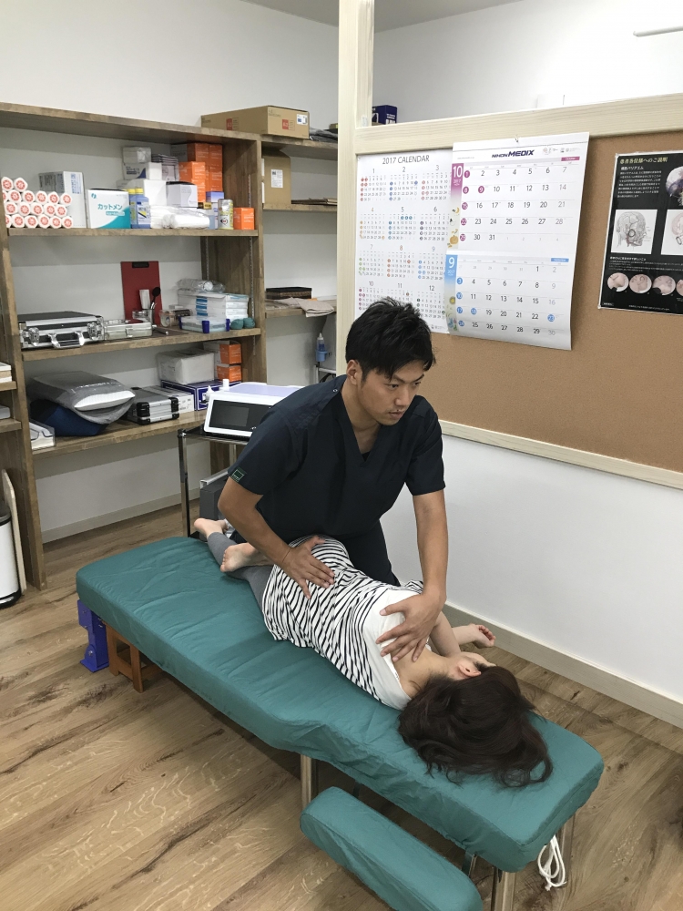あだち整骨院　施術7